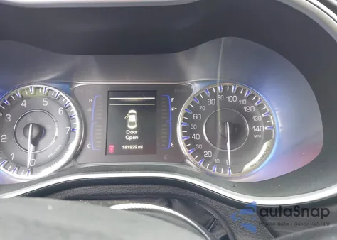 2015 Chrysler 200 Limited из США, поврежденный, VIN 1C3CCCAB4FN622168